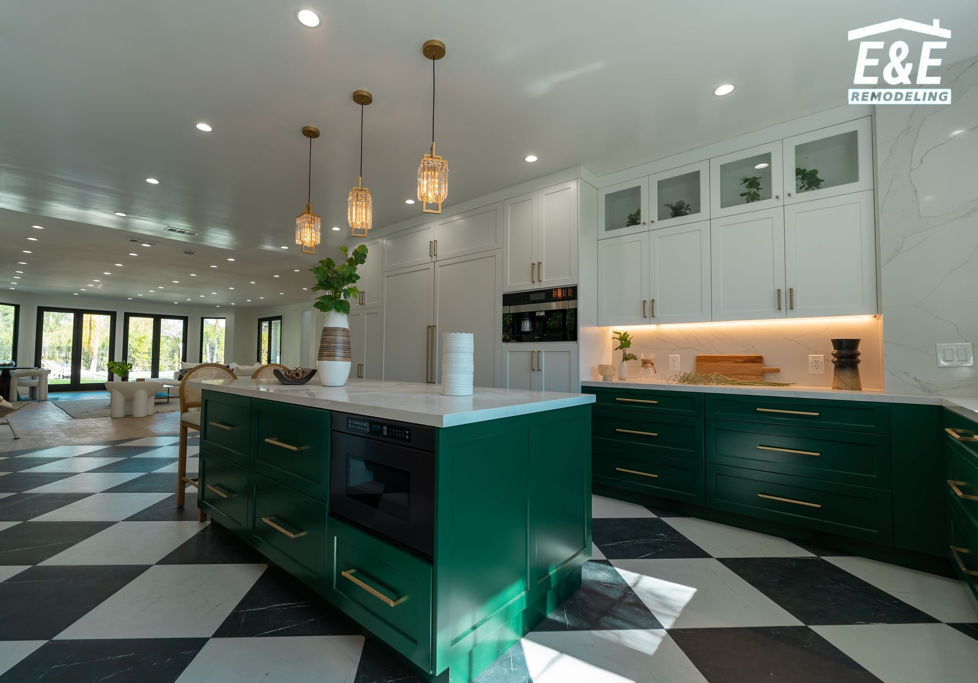Kitchen project photo by E&E